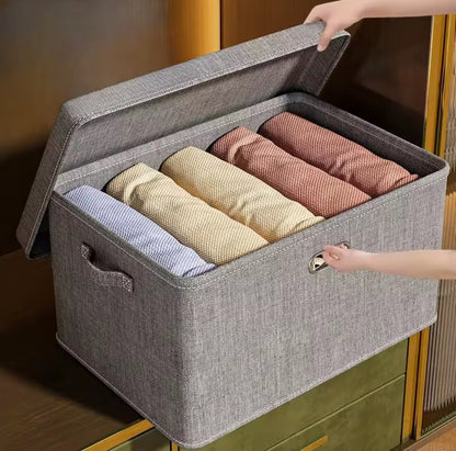Foldable storage box