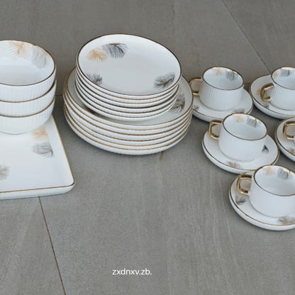 32 Piece Dinnerware Set