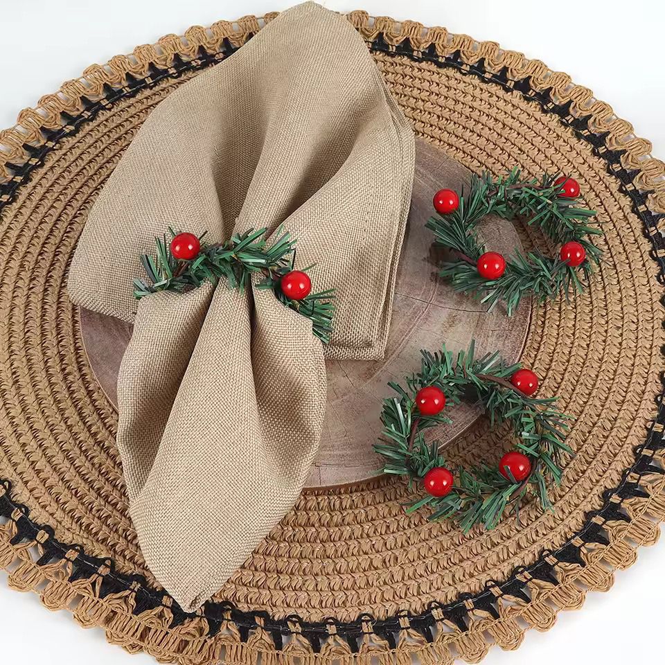 Napkin with festive wreath decorations