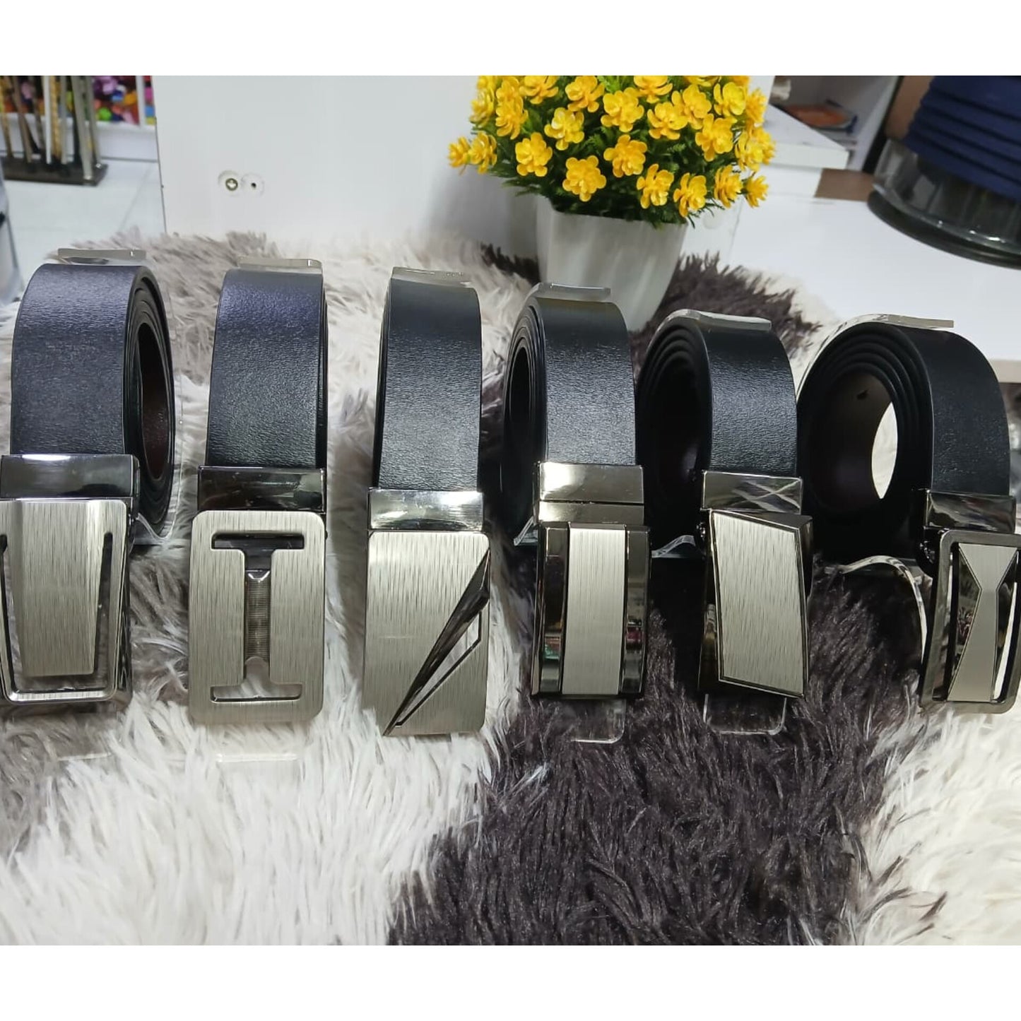 Men's leather belts