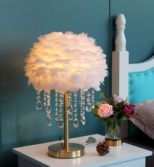 Feather table lamp with crystals decor