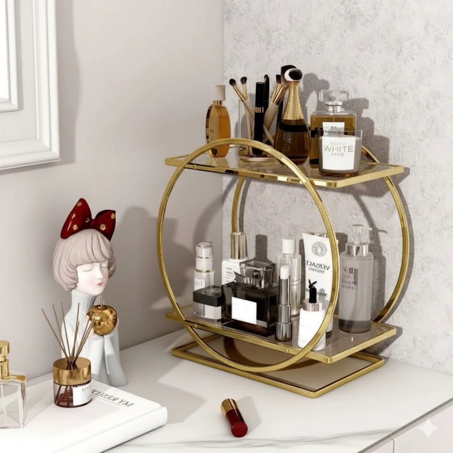 Large capacity cosmetics organizer