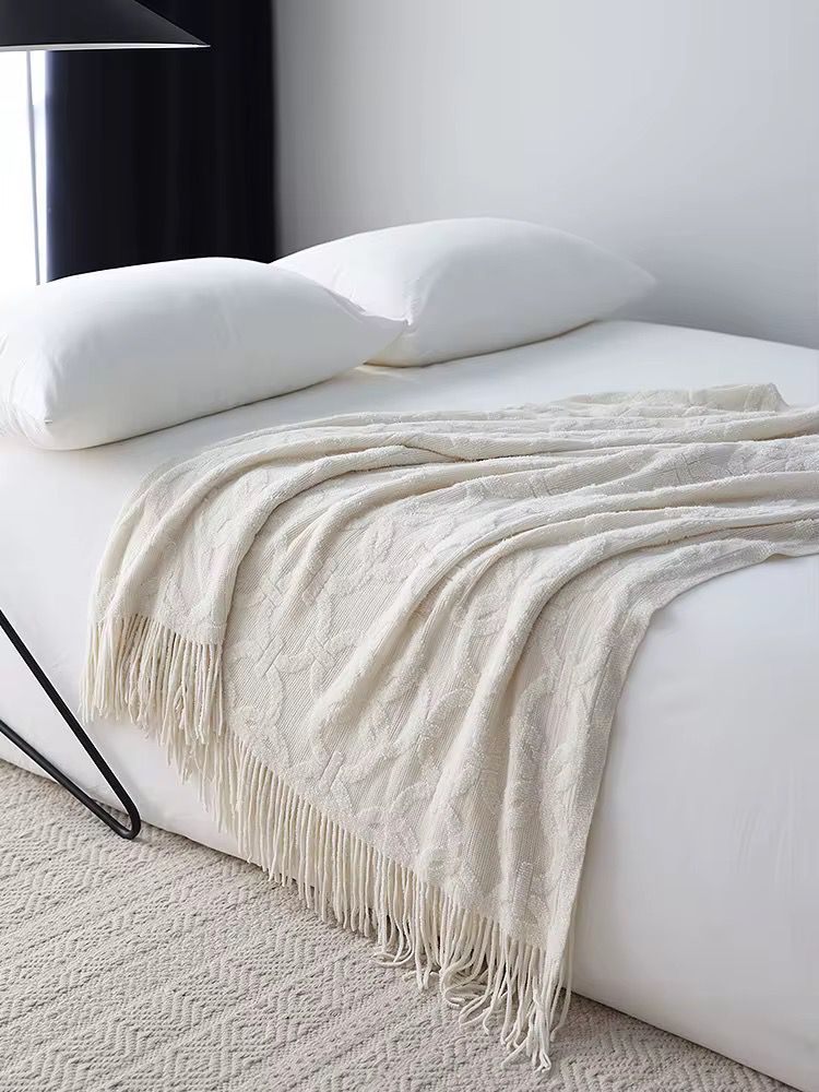 Tasseled Knit Throw Blanket for Sofa and Bed