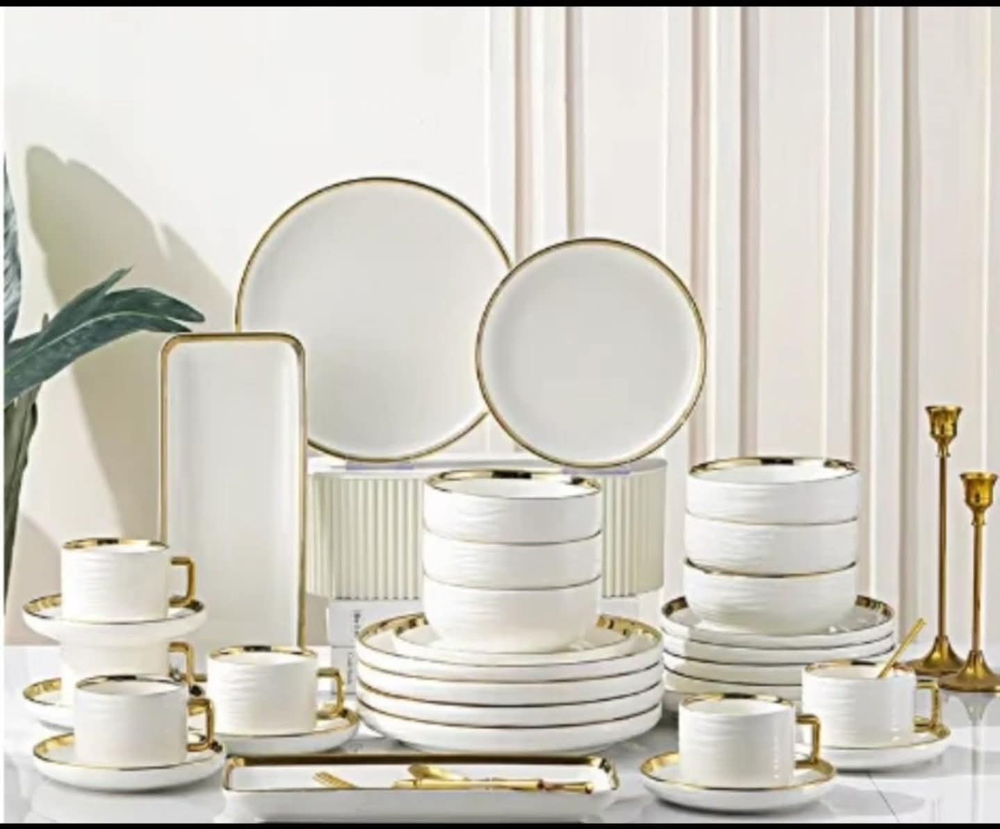 32 Piece Gold Trim Ceramic Dinner Set