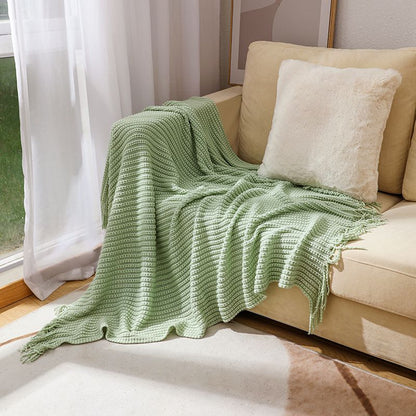Knitted throw blanket