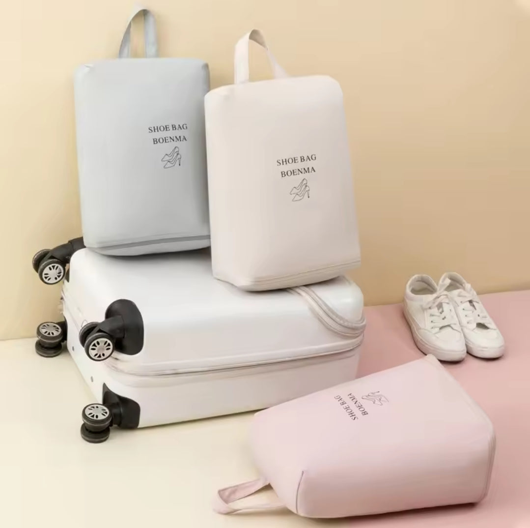 Portable travel shoe bag