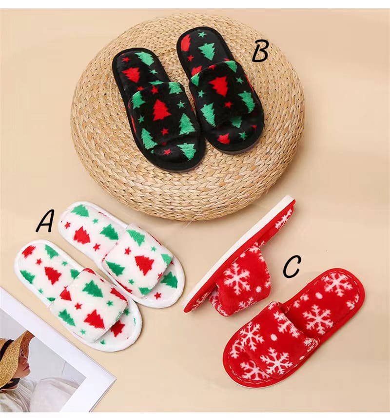 Fuzzy Christmas Print Indoor Slide Slippers