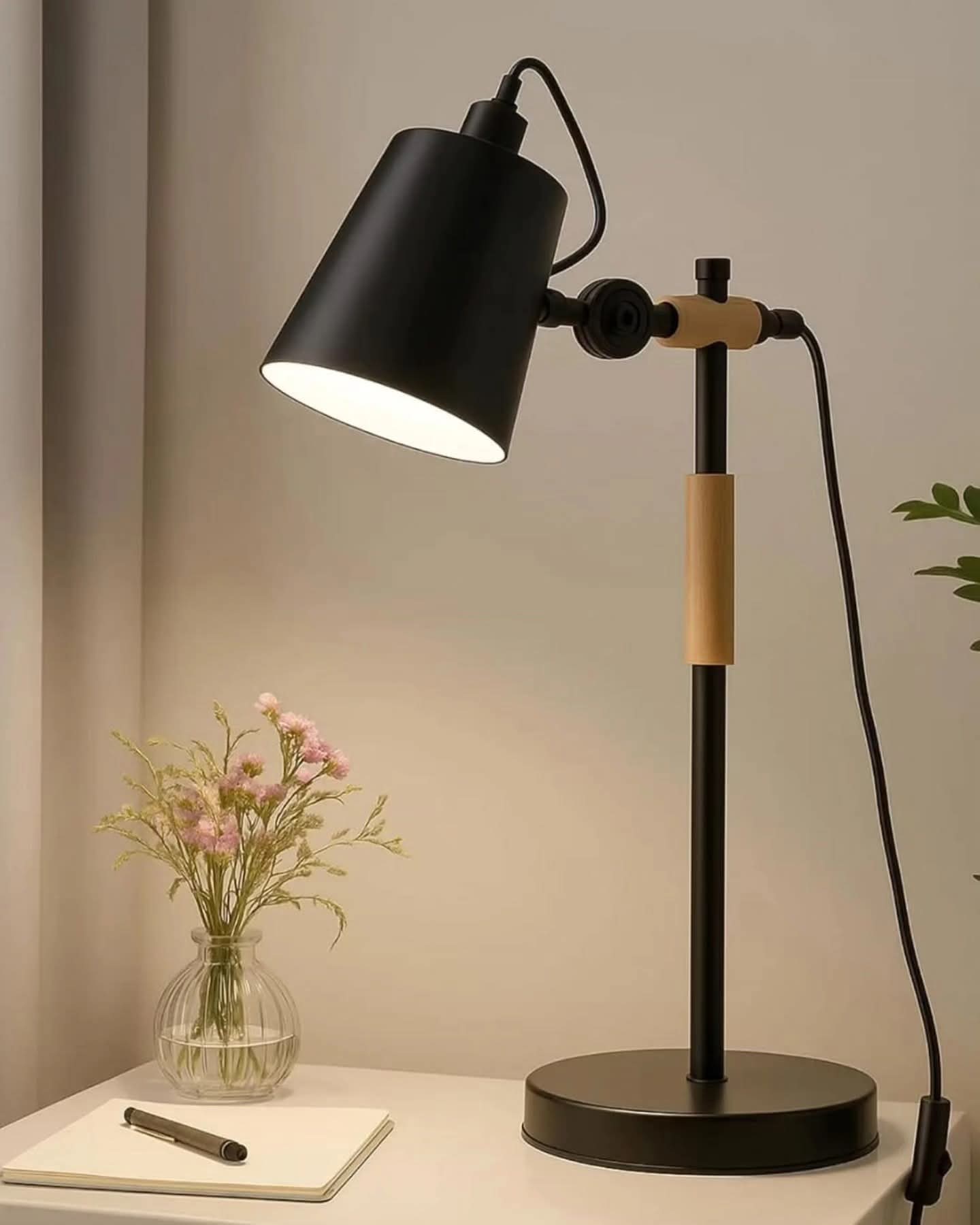 Head Adjustable Bedside Desk Lamp