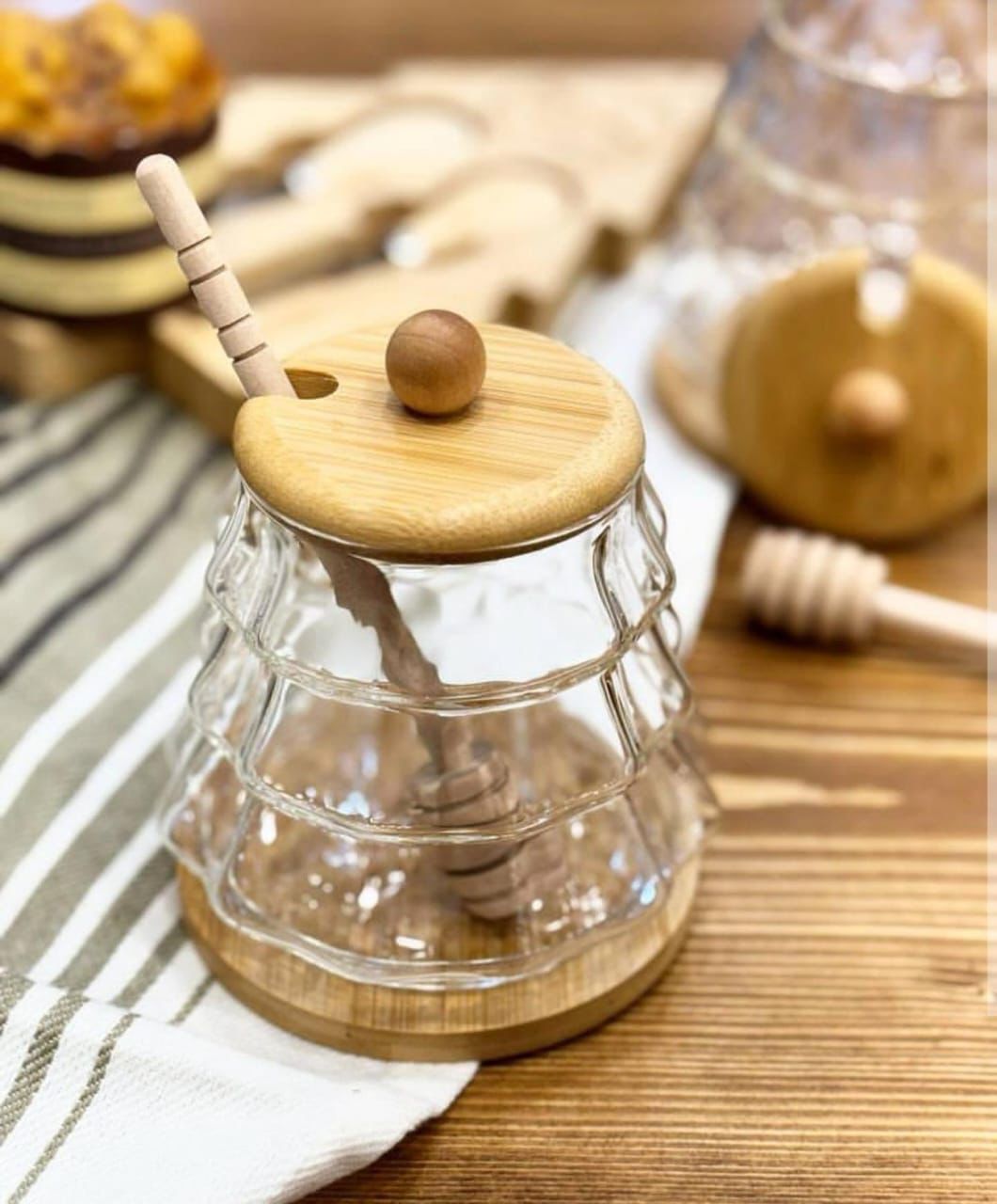 Honey jar