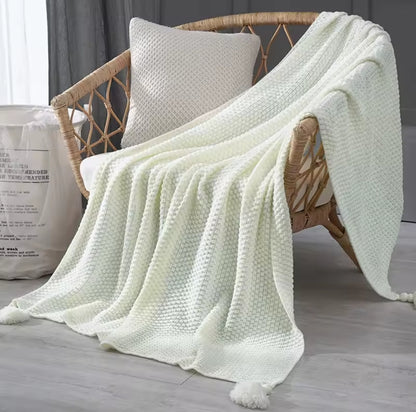 Knitted Throw Cover