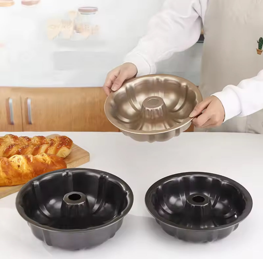 Doughnut shape cake