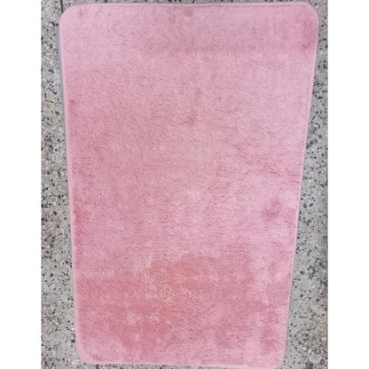 Absorbent bathroom door mat