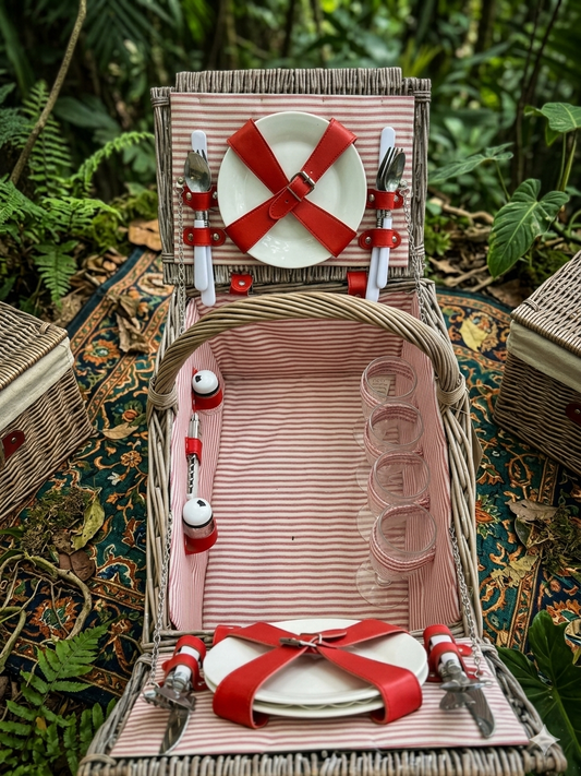 Wicker Picnic Basket Set for Four People