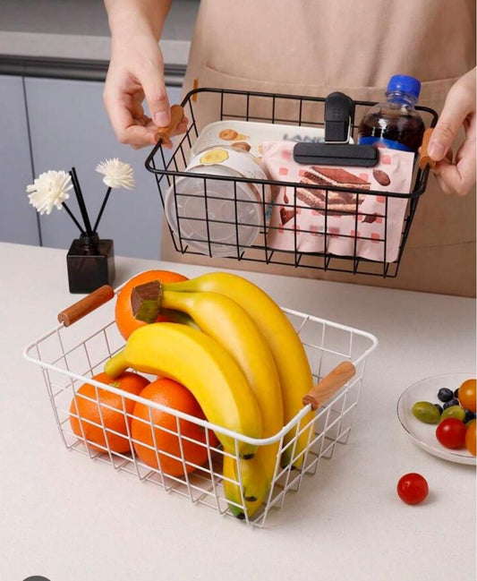 Mesh basket with bamboo handles