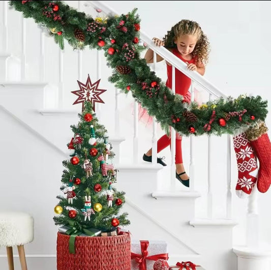 2.7M Christmas pine garland with cone and berries