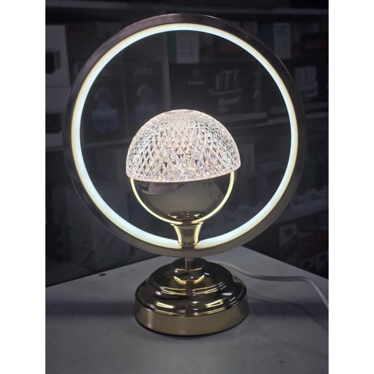 Table lamp