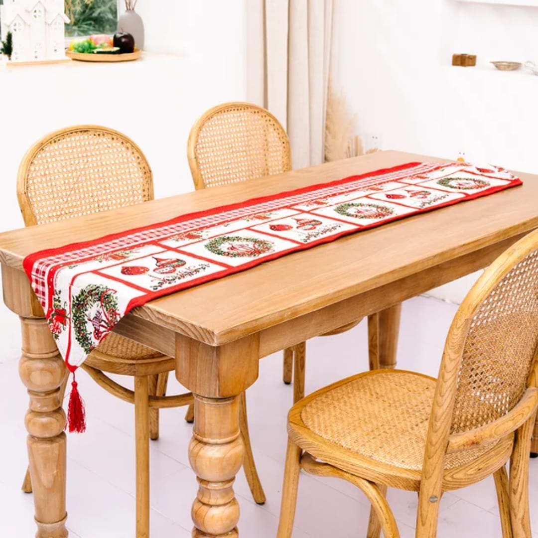Christmas Knitted  Tablecloth Runner