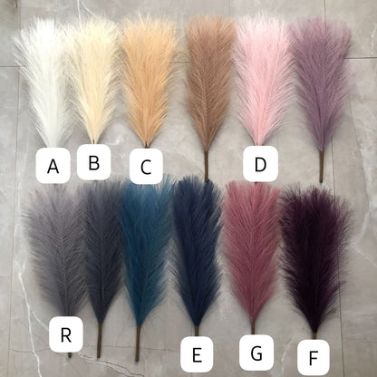 Artificial pampas grass