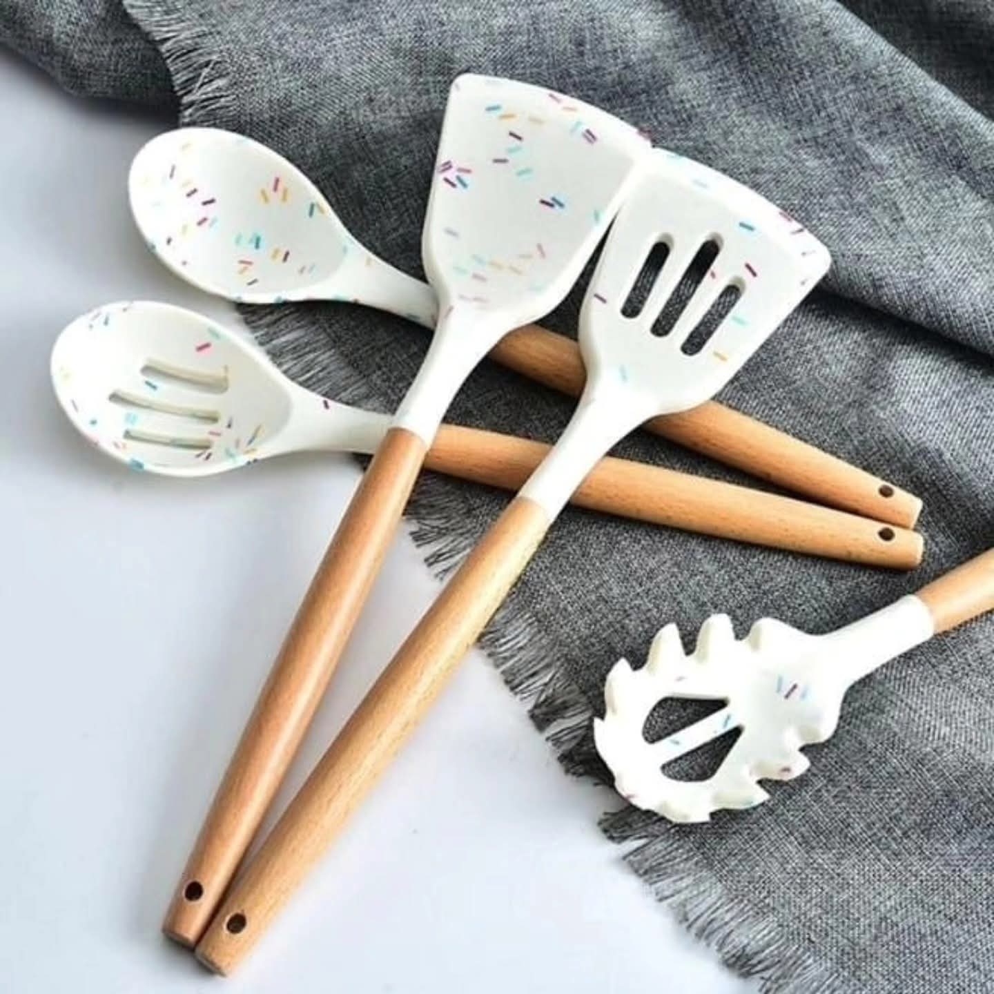 White marble  silicone cooking  spoon set