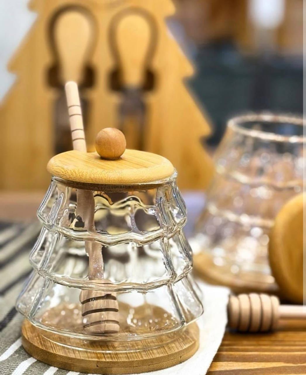 Honey jar