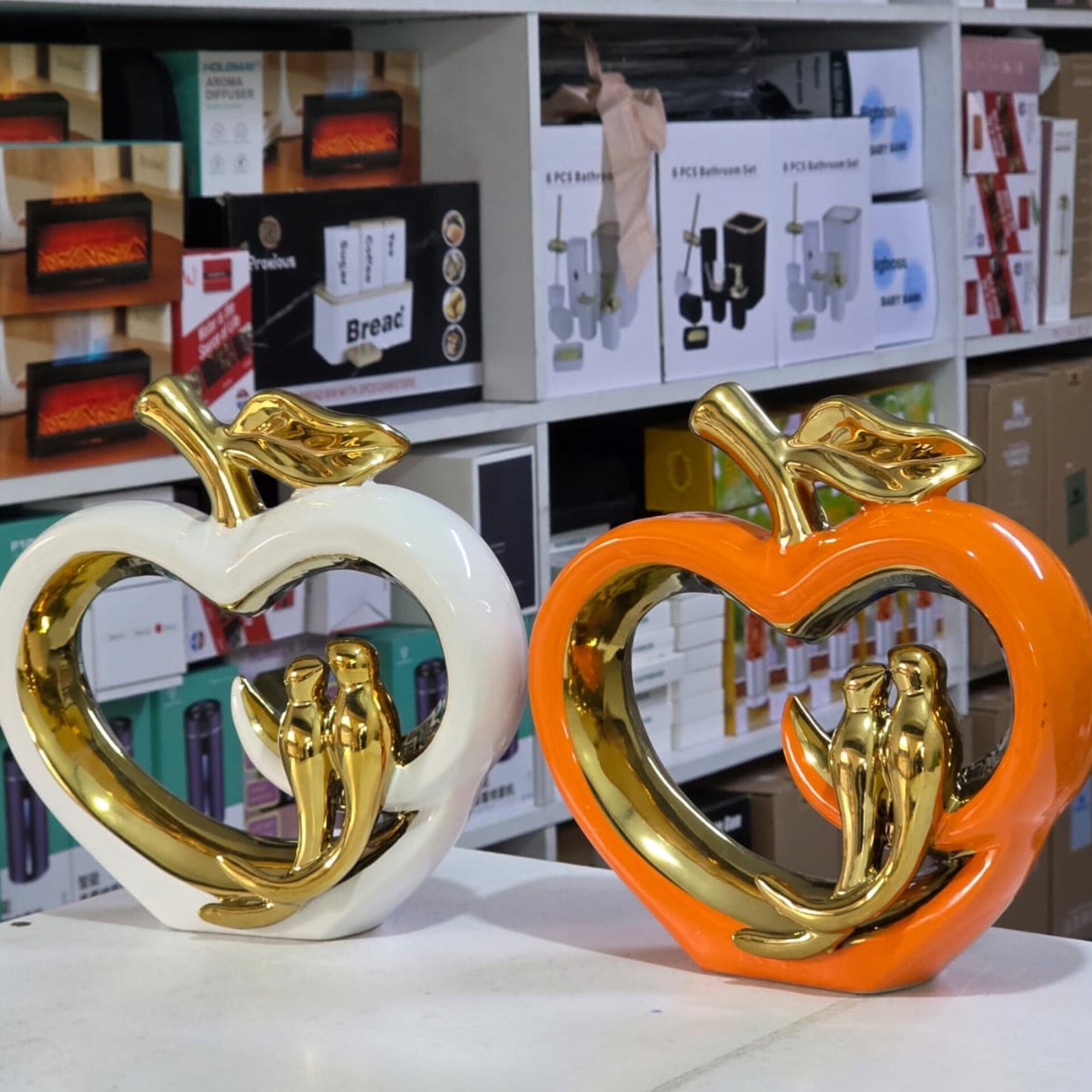 Ceramic hollow crafts Apple golden bird simulation