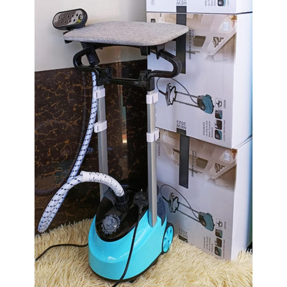 Garment steamer with humidifier