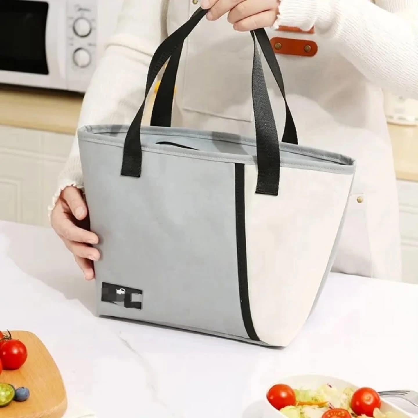 Insulated lunch bag