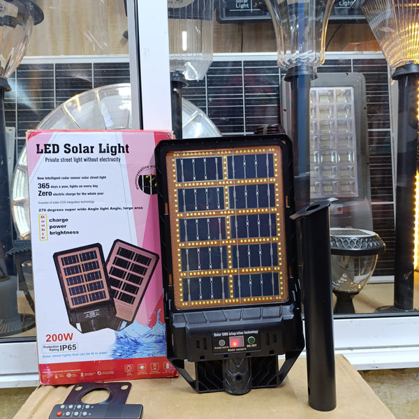 Bifacial LED Solar Street Light