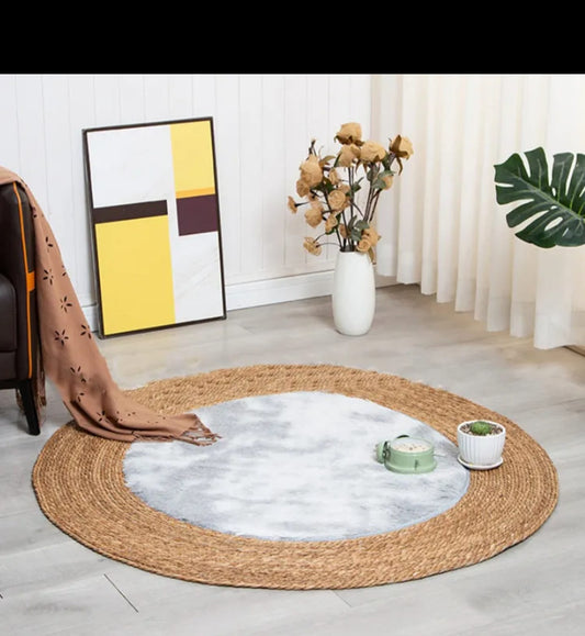 Round boho straw rug