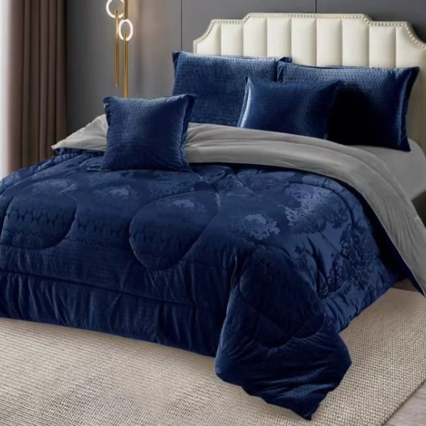 6*6/6*7 Silk duvets with 1 sheet 2 pillow cases and 2 decorative cases