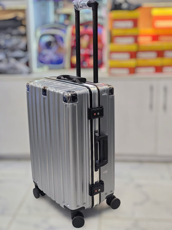 Single zipless suitcase