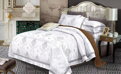 4Pcs  6 * 7 Silk Duvet Cover Set