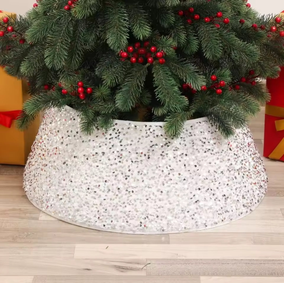 Christmas tree skirts base