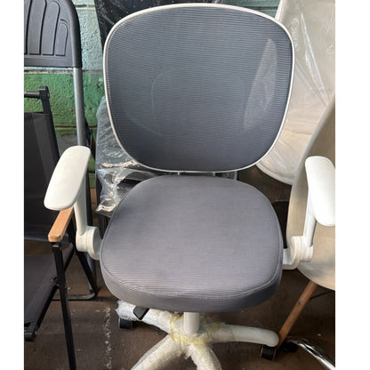 Ergonomic Mesh Kids Study Chair with Adjustable Height