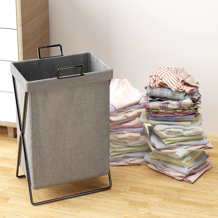Collapsible laundry basket