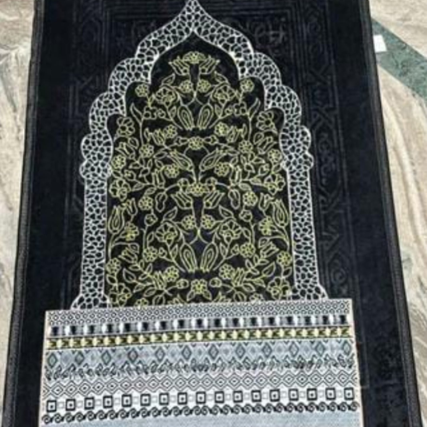 Velvet Islamic Prayer Mat