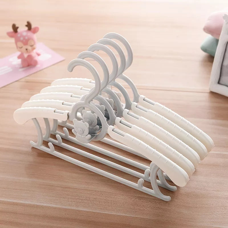 High Quality Retractable Kids Hangers