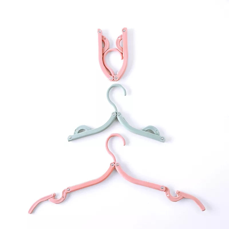 Retractable Hangers