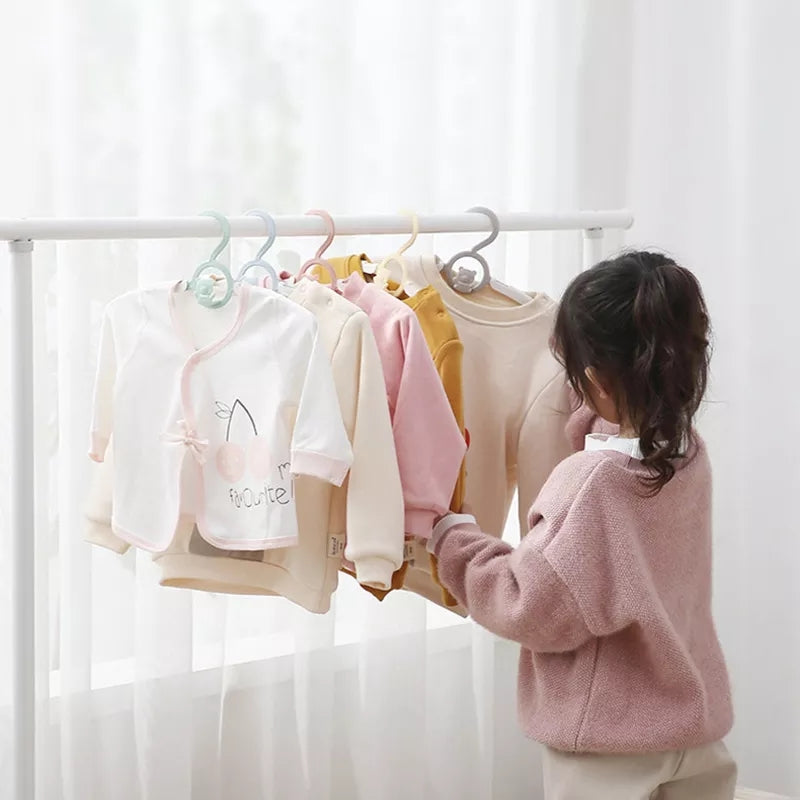 High Quality Retractable Kids Hangers