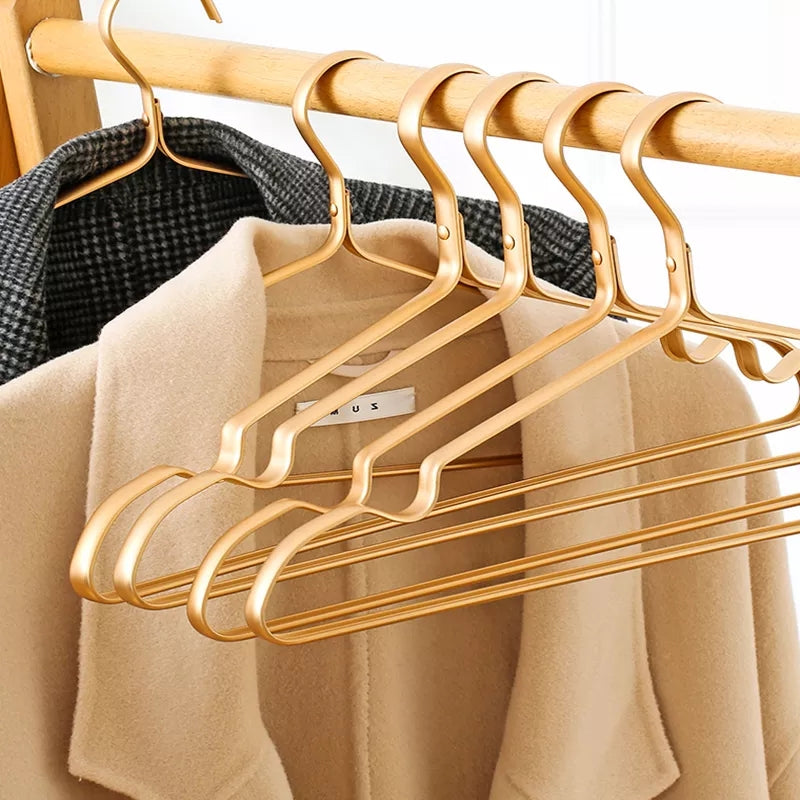 High Quality Clothes Hangers