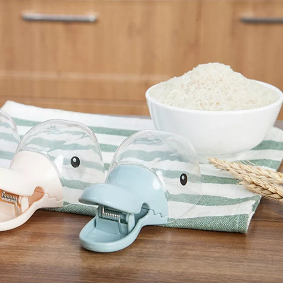 Cute Cartoon Food Scoop Clip