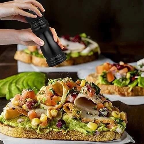 Wooden Pepper Grinder