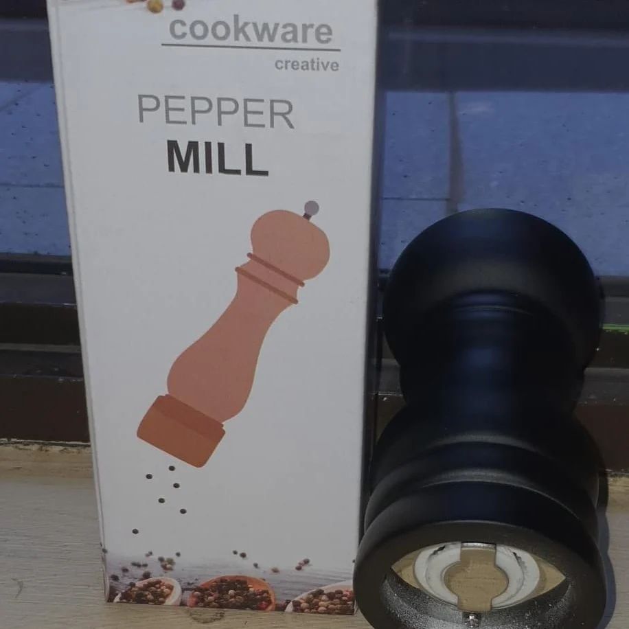 Wooden Pepper Grinder