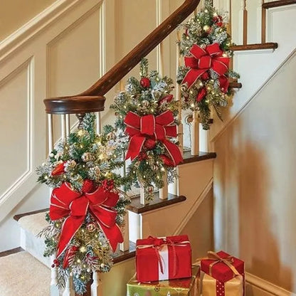 Christmas Cordless Prelit Stairway Wreath Decoration