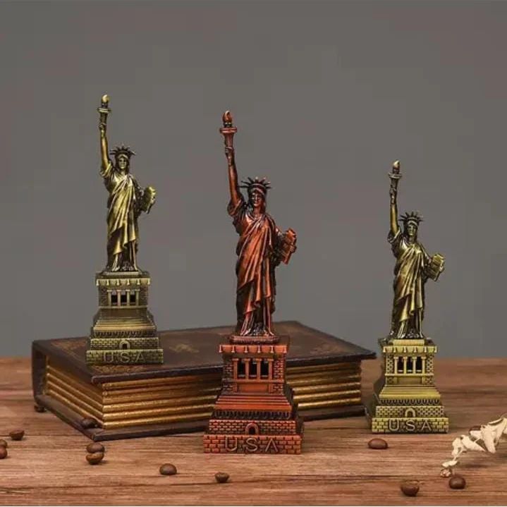 Statue  Decor