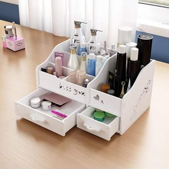 Wooden makeup organizer