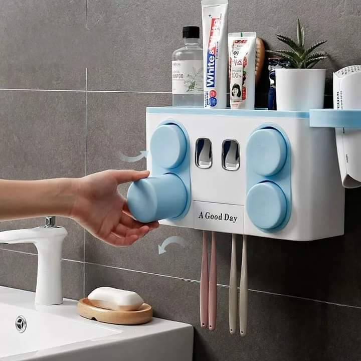 Toothpaste dispenser with 4 wash cups