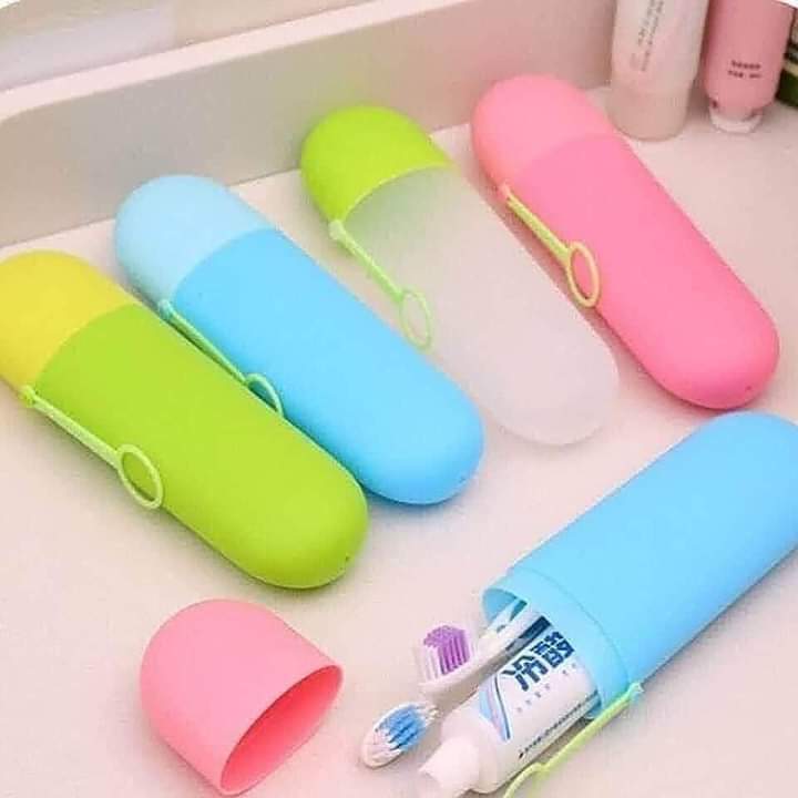 Travel toothbrush holder