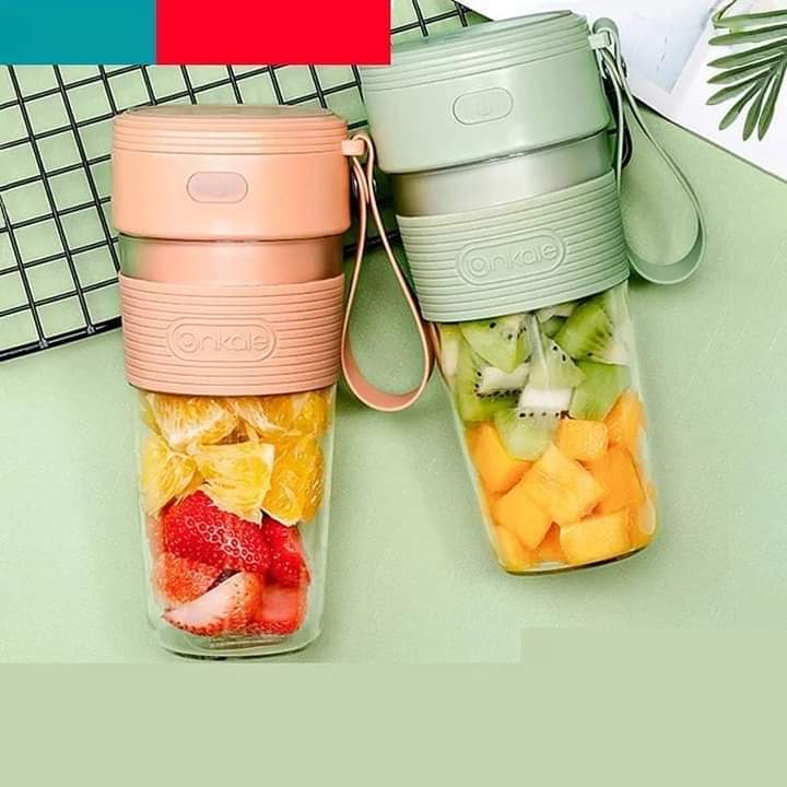 Mini portable juicer