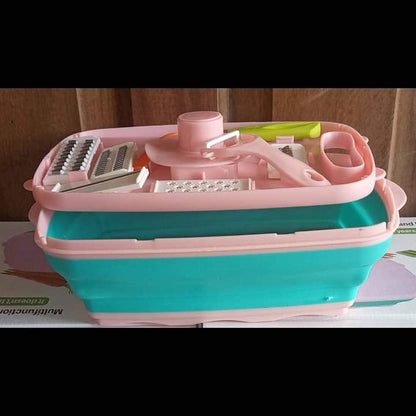 Collapsable colander& chopping board